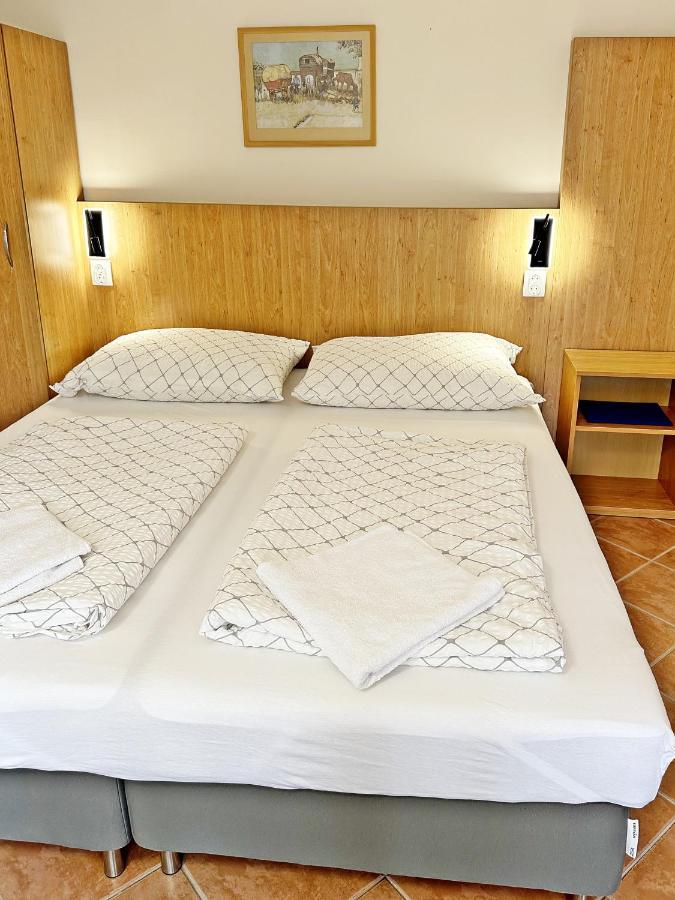 באלאטונפורד Suele Apartments & Rooms מראה חיצוני תמונה